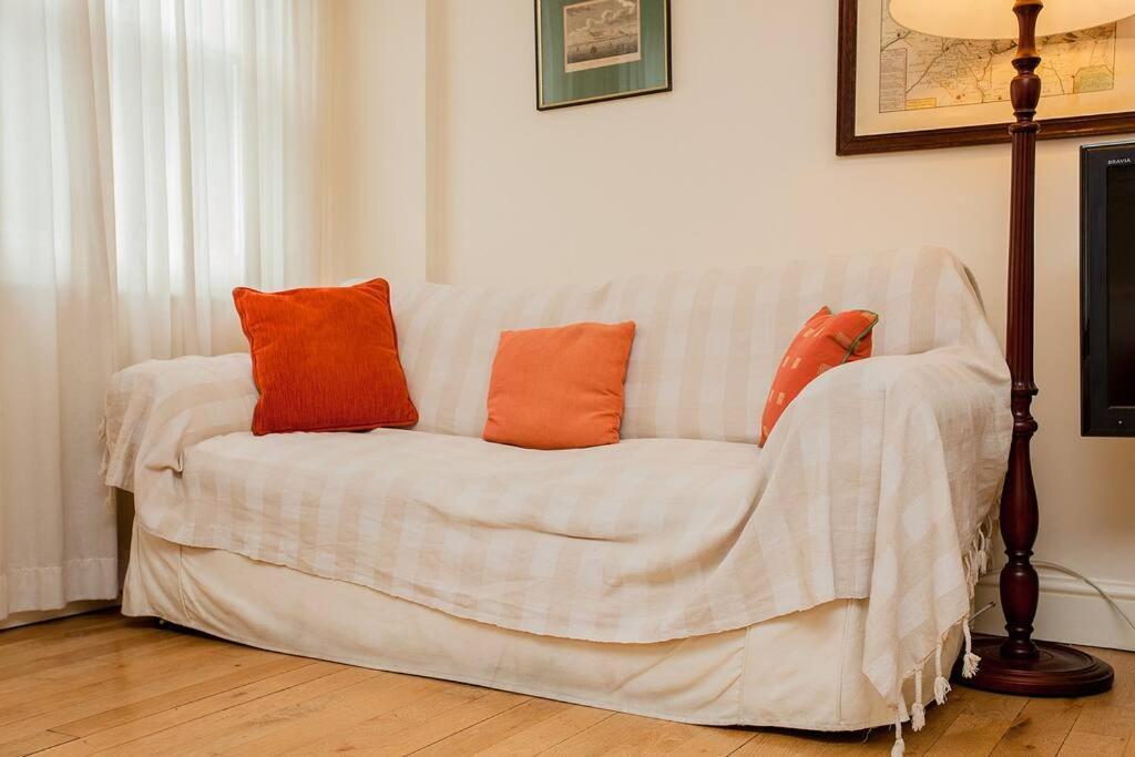 Bright 2 Bedroom Flat In Central Londra Esterno foto