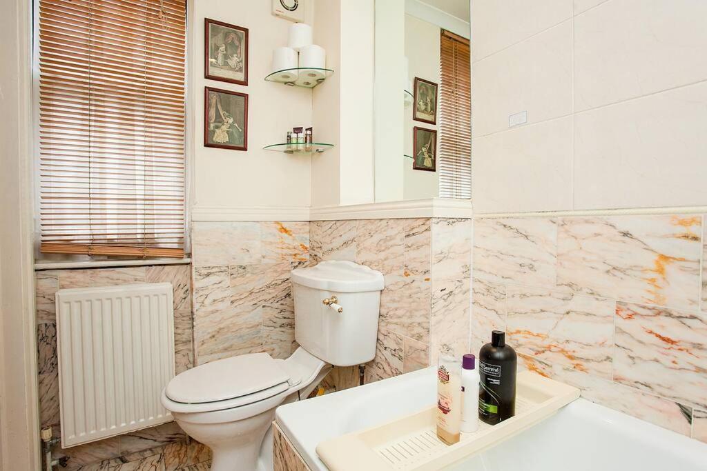 Bright 2 Bedroom Flat In Central Londra Esterno foto