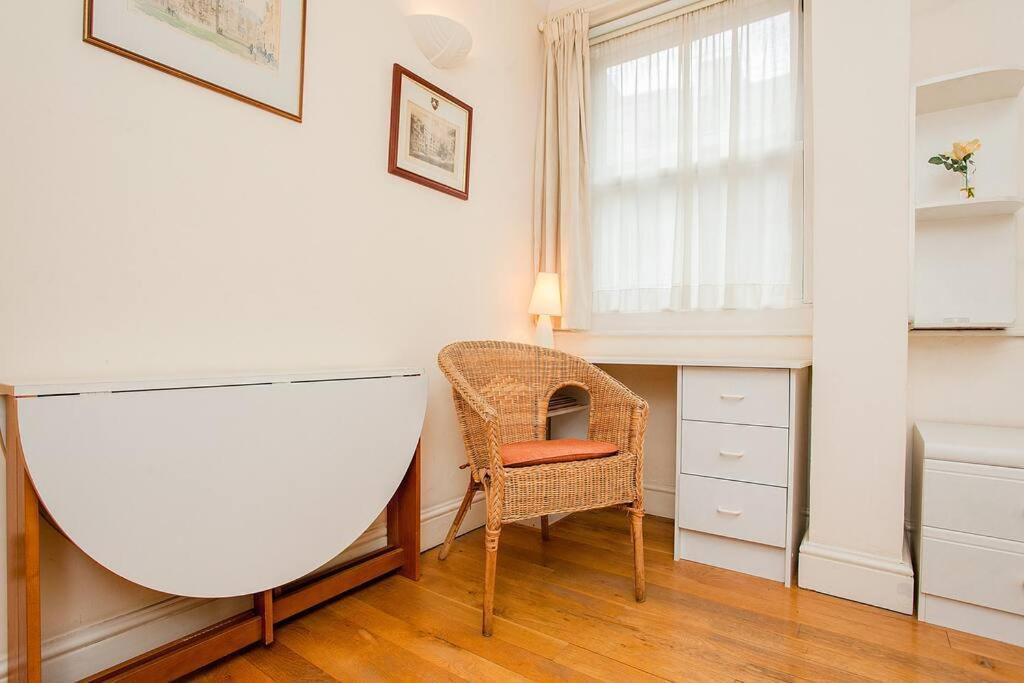 Bright 2 Bedroom Flat In Central Londra Esterno foto