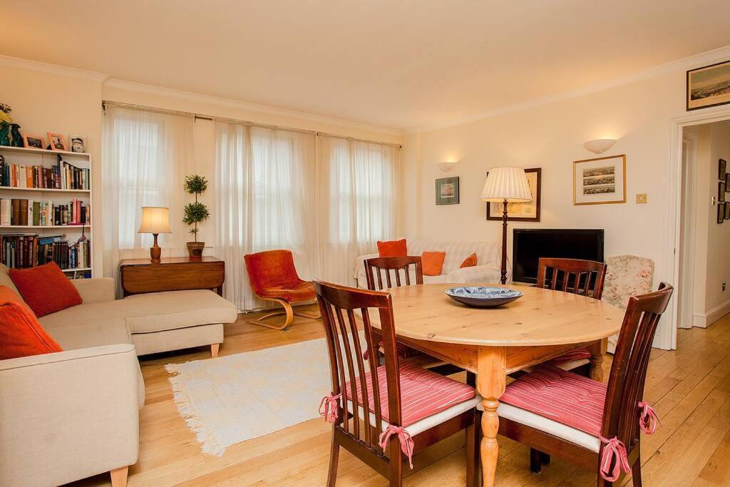 Bright 2 Bedroom Flat In Central Londra Esterno foto